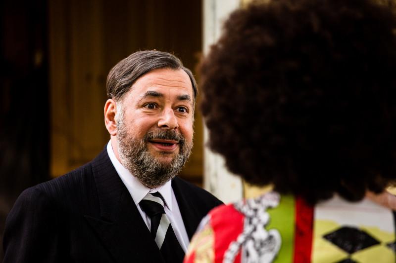 Peeter Oja mängufilmis Eesti matus (2021) - Foto Robert Lang - Taska Film, Apollo Film Productions, Filmivabrik