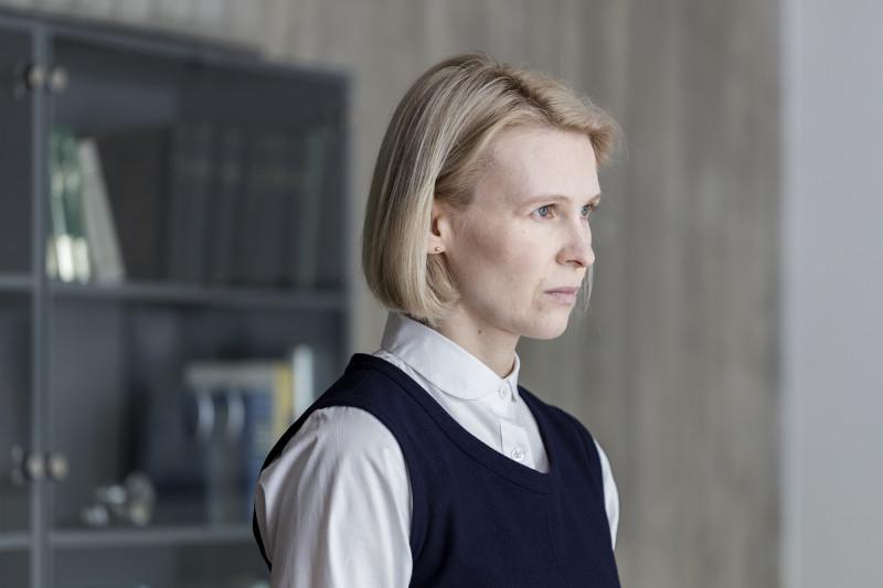 Mari Abel mängufilmis Sandra saab tööd (2021) - Foto Ken Mürk, Kristjan Mõru - Kopli Kinokompnii