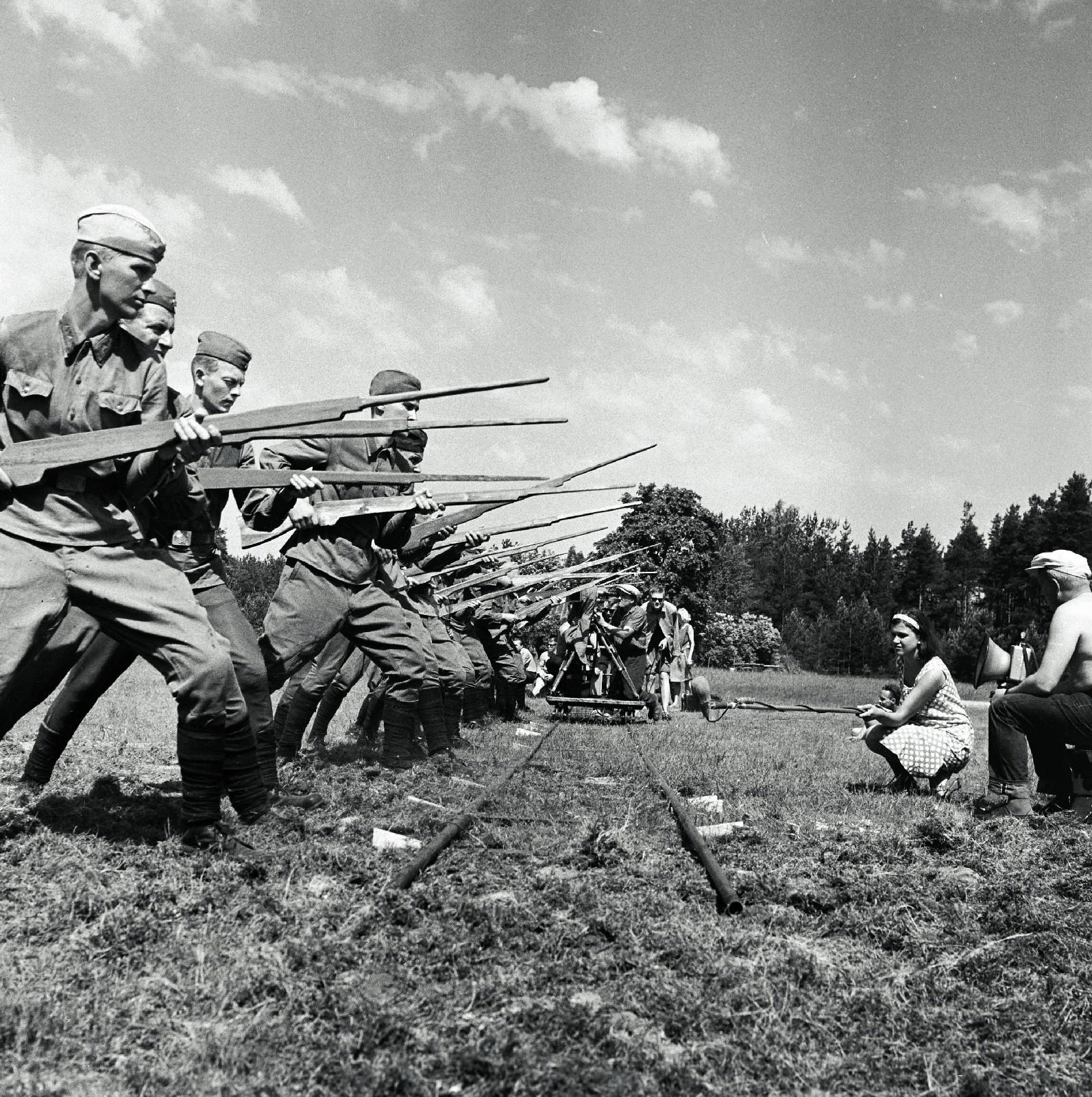 Mängufilm „Inimesed sõdurisinelis“ (1968) - Foto Oti Vasemaa - Filmiarhiivi kogu