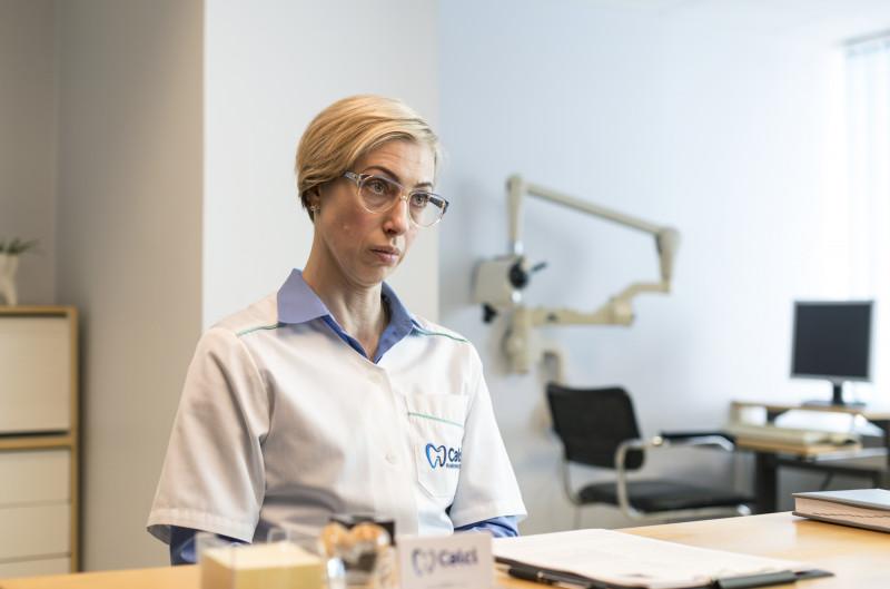 Tiina Tauraite mängufilmis Sandra saab tööd (2021) - Foto Ken Mürk, Kristjan Mõru - Kopli Kinokompnii