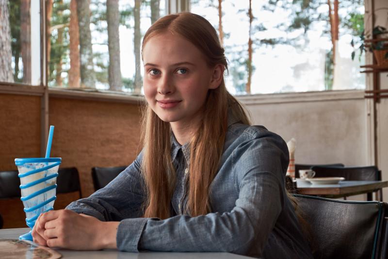 Aurora Aleksandra Künnapas mängufilmis Vee peal (2020) - Filmivabrik