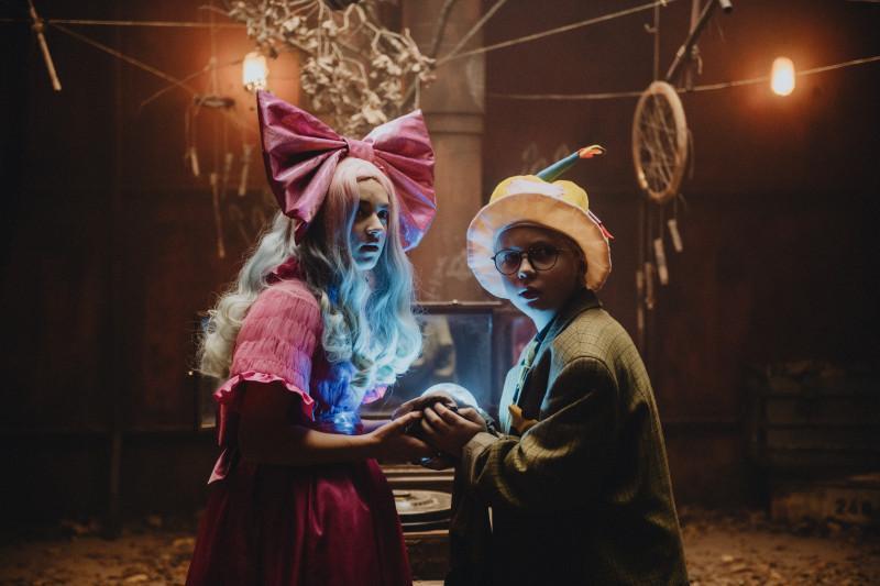 Florin Gussak ja Herman Avandi mängufilmis Erik Kivisüda (2022) - Foto Veronique Kolber - Amrion, Paul Thiltges Distributions